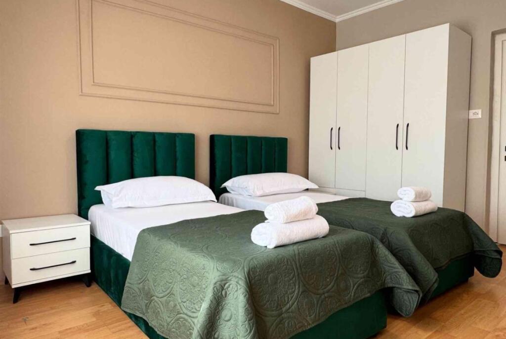 APARTMENT FOR RENT 2+1 CENTER 1,000 EURO