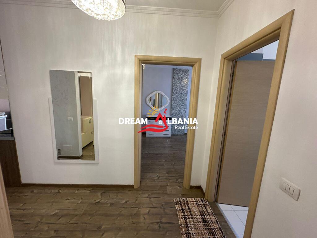Appartamento 2+1 in affitto presso il complesso 21 Dhjetori Contatto a Tirana (ID 42214230)
