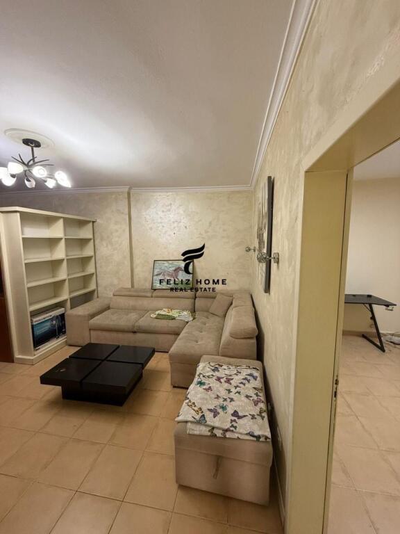 APARTMENT FOR RENT PARIS MUNICIPALITY 700 EURO