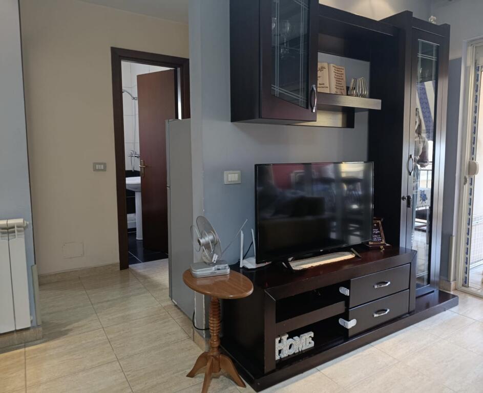 Shitet apartament 2+1 tek Ish Fusha e Aviacionit