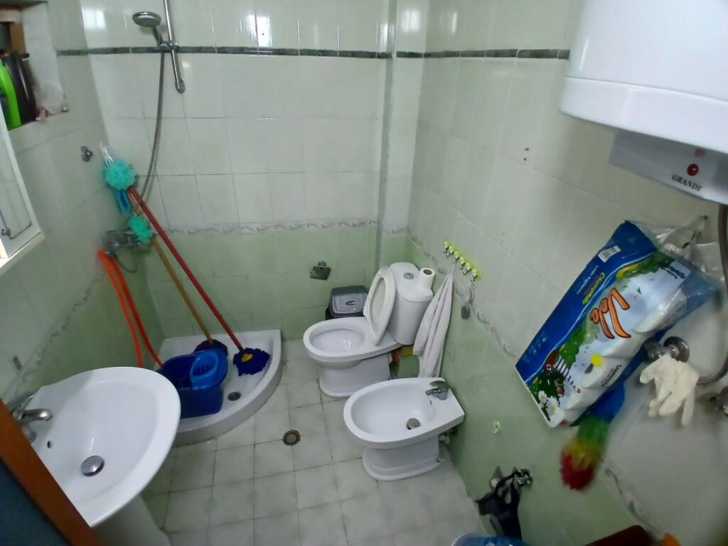 Shitet apartament  2+1+2tualet ne Laprake