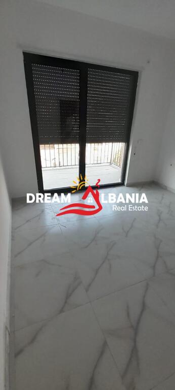 Ambient Biznesi/Zyre me Qera ne Myslym Shyr, prane Gjykates ne Tirane (ID 42611331)