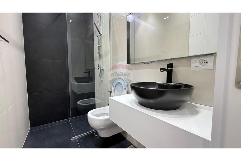 Apartament per qira 2+1 ne Bllok!