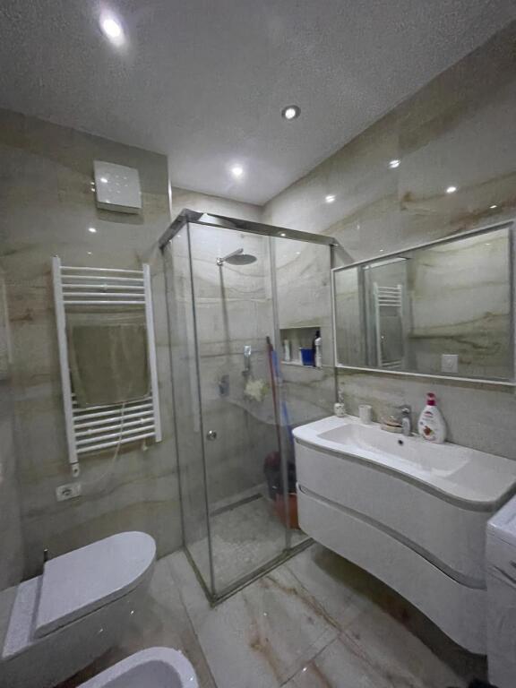 Affittasi 2+1 ad Astir per 500€
