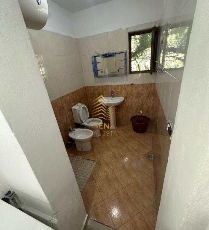 Affitto, Ingresso privato, 1+1 Shkozë, 250 Euro/mese