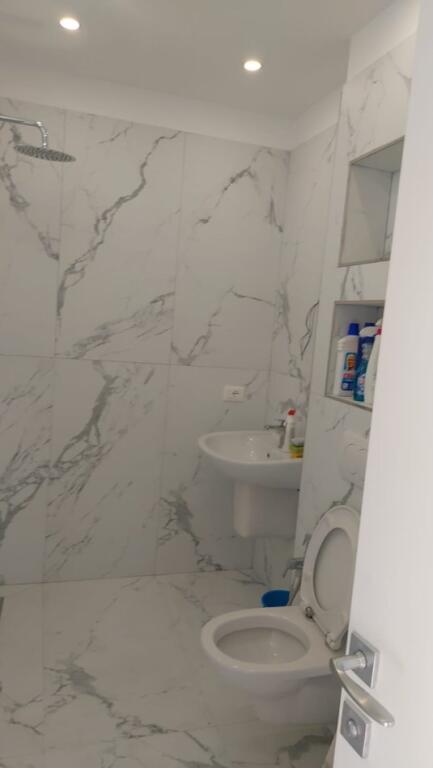 Appartamento 1+1+1 Balcone In Affitto