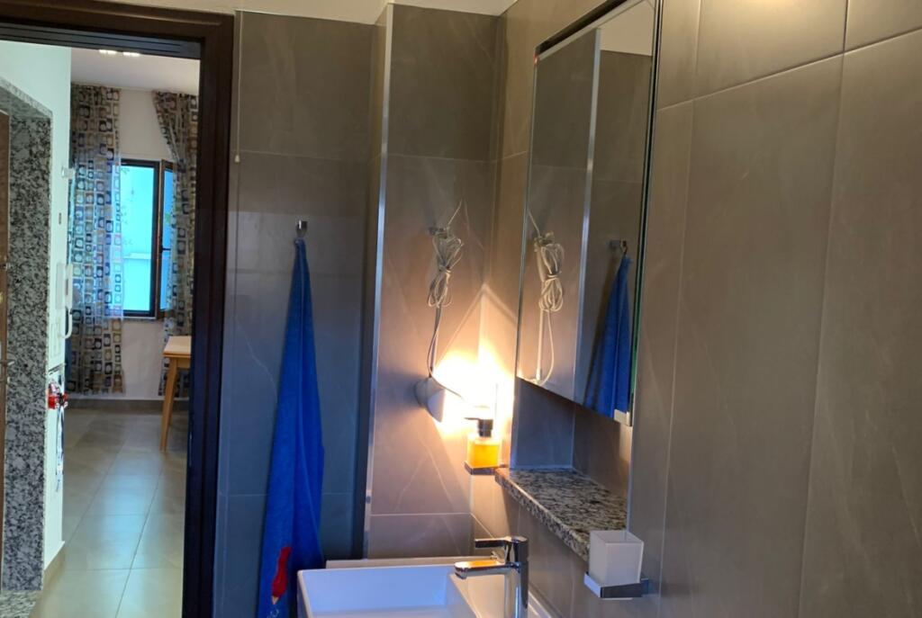 OFFICE FOR RENT 70 M2 CENTER 1,500 EURO