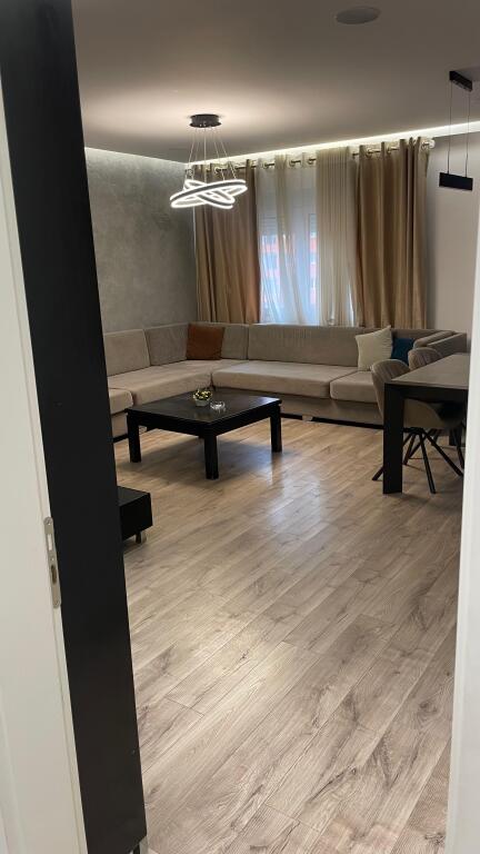 2+1 Apartment for sale in Yzberisht.
