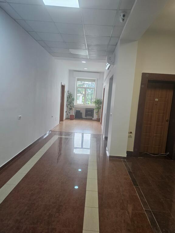 Business unit for rent for office Opposite the Pyramid, near the Twin Towers