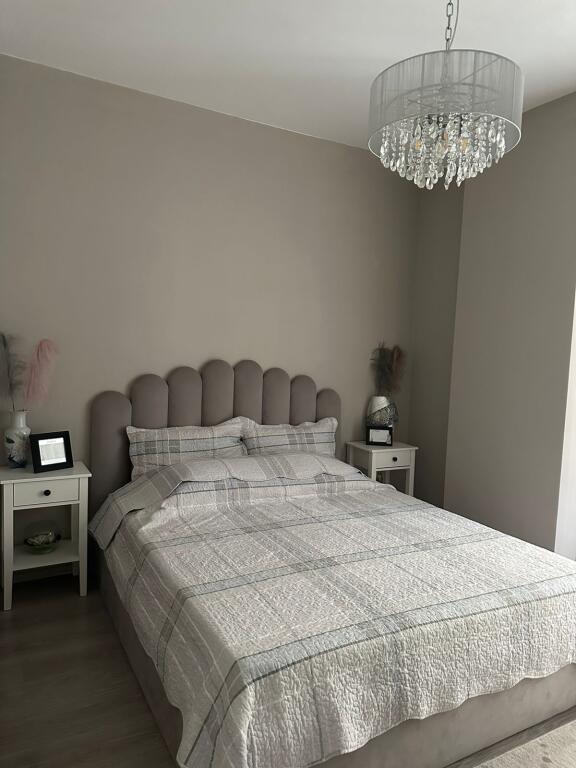 Jepet me qera Apartamenti 2+1+1, prane Vila L 2, Astir