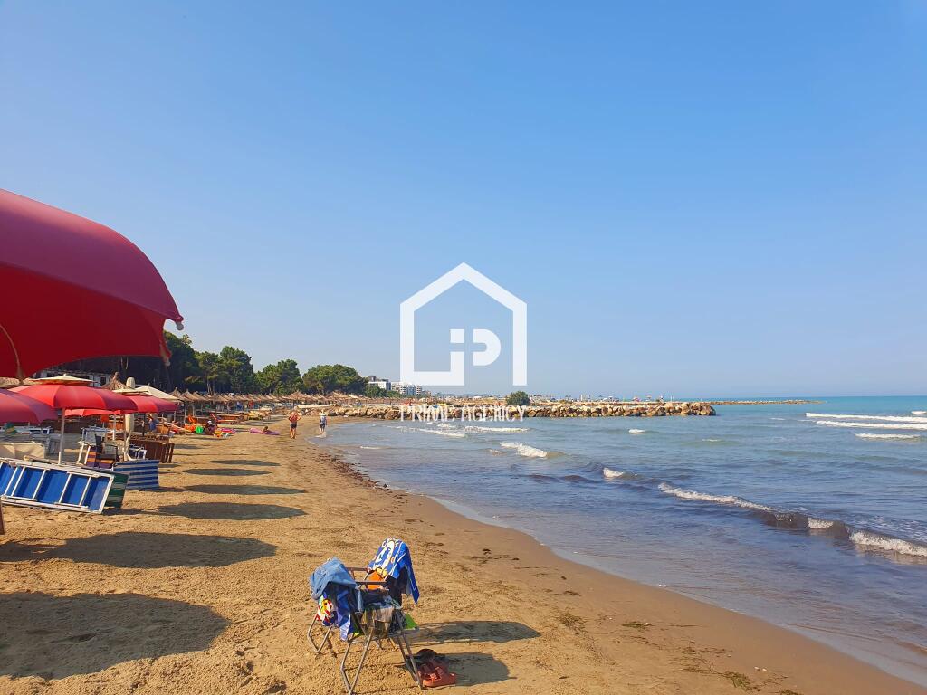 IN VENDITA: VILLA 3 PIANI / ZONA: QERRET / RESORT MAREA