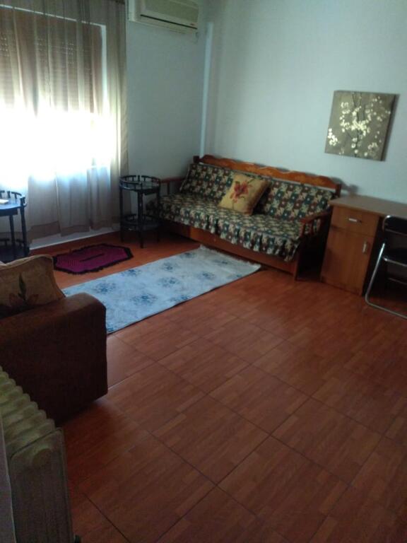 Apartament me qera 2+1 prane Shkolles se Baletit (ID B220641) tirane