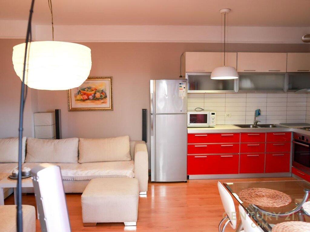 🏙 Appartamento moderno 1+1 in affitto – Zona 9-Katëshët, a soli 300 m da Piazza Skanderbeg