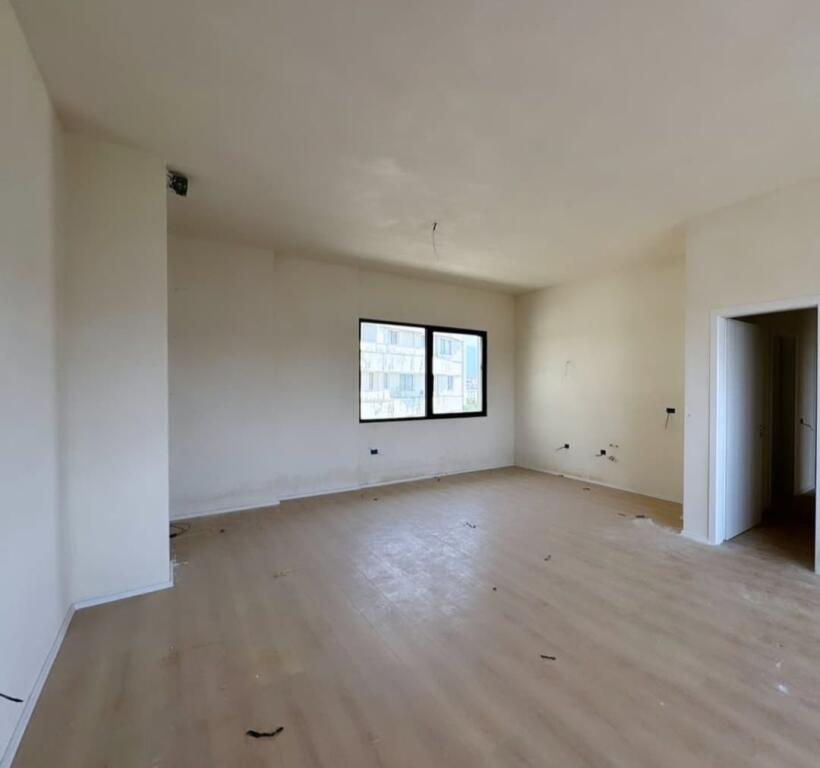 VASIL SHANTO, The most beautiful building in the area, for sale: Apartment 2+1+2 bathrooms