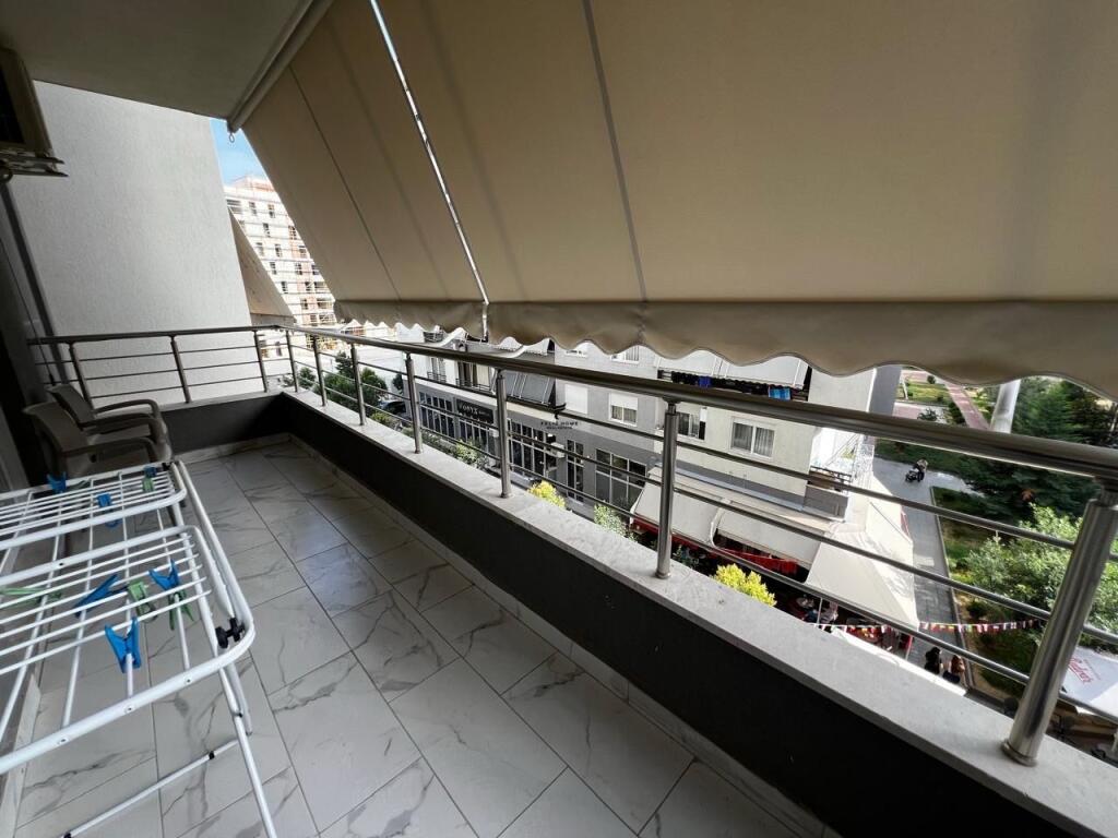 APPARTAMENTO IN AFFITTO 1+1 COMUNE DI PARIGI 850 EURO