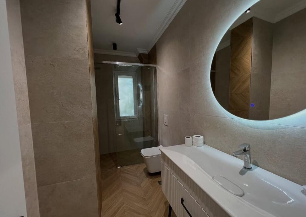 APARTAMENT 2+1 PER QERA TEK KOMUNA E PARISIT
