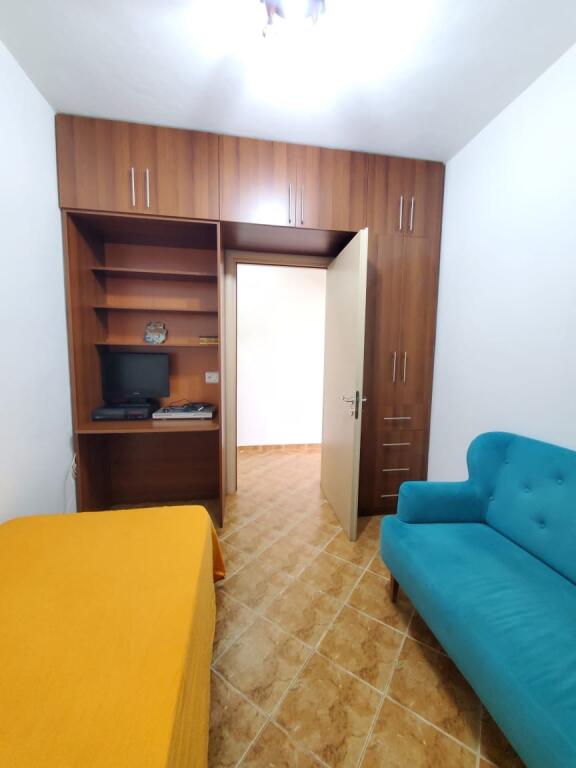 Affittasi Appartamento 2+1+1 Balcone
