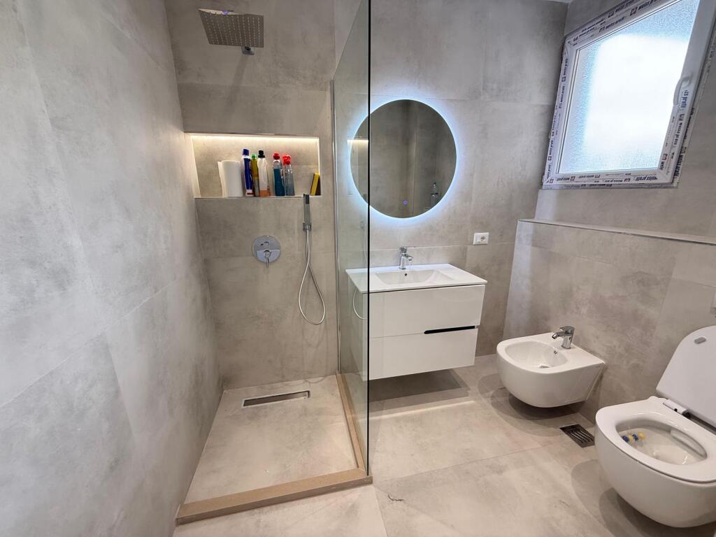 📢 Rent Apartment 2+1+2 🛁 📍 Aviation Field Tirana 💶 Price: 1,000€/month