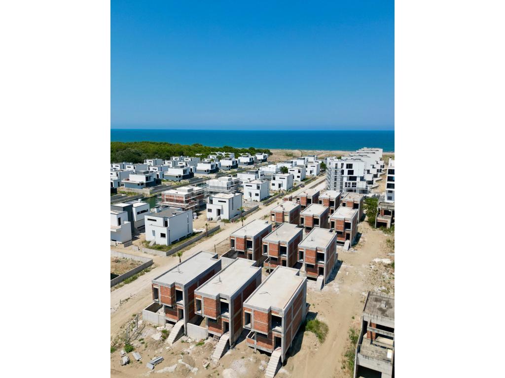 VILE TE TURQUOISE MARINA - GJIRI I LALEZIT!
