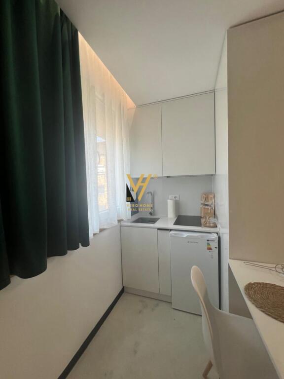 VENDESI APPARTAMENTO 3+1+3+BLK VICINO SQUARE 21 360.000 EURO