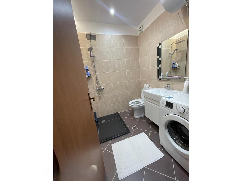 Appartamento di lusso ad Astir vicino al Bar Artisti 600 € /mese