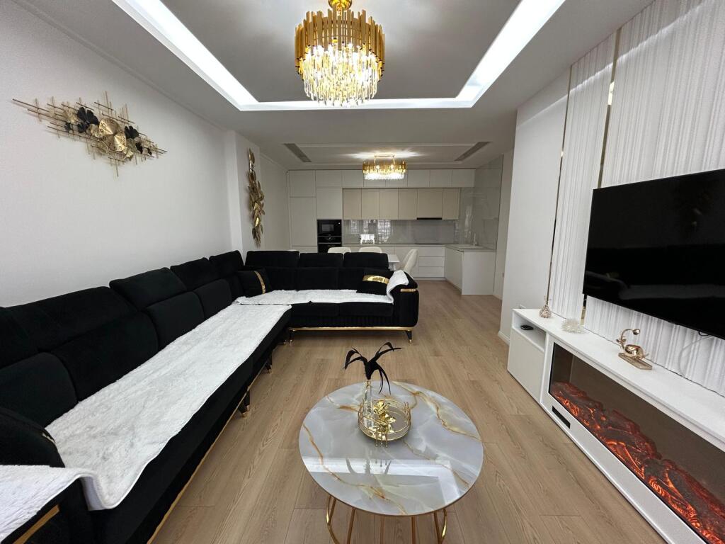 SUPER LUXURY APARTMENT FOR RENT AT AURA COMPLEX 2+1+2
