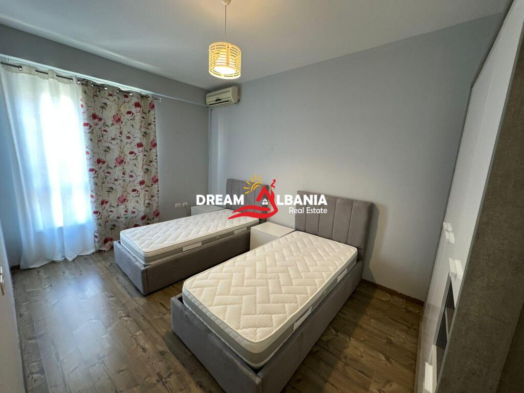 Appartamento 2+1 in affitto presso il complesso 21 Dhjetori Contatto a Tirana (ID 42214230)
