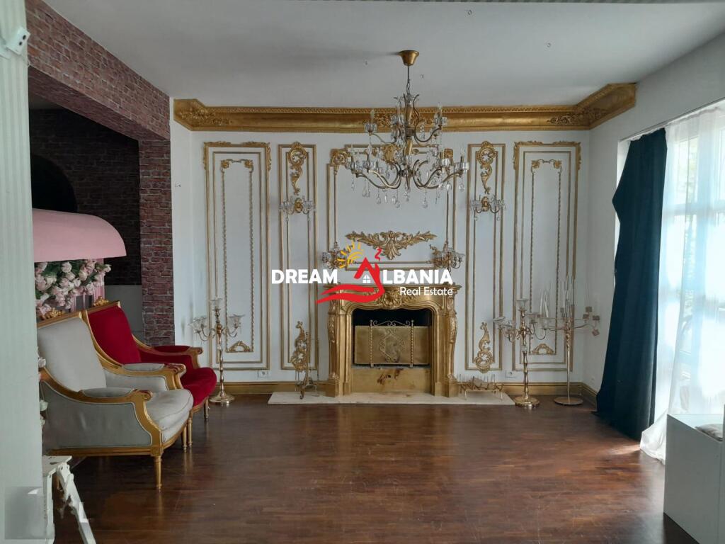 Villa su 3 piani in vendita in via Halit Bega – Allias (Id 4151180)