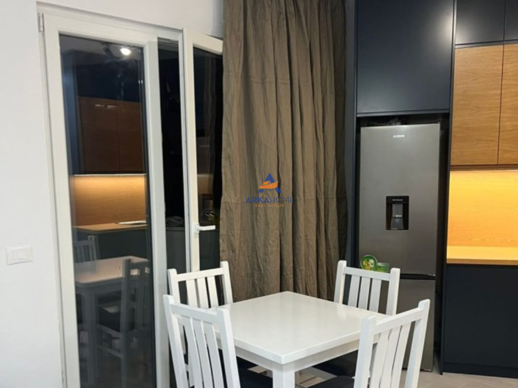 AFFITTASI APPARTAMENTO 1+1+BALCONE "RIVER RESIDENCE, NUOVO ANELLO" 600 EURO (CON POSTO AUTO INCLUSO).
