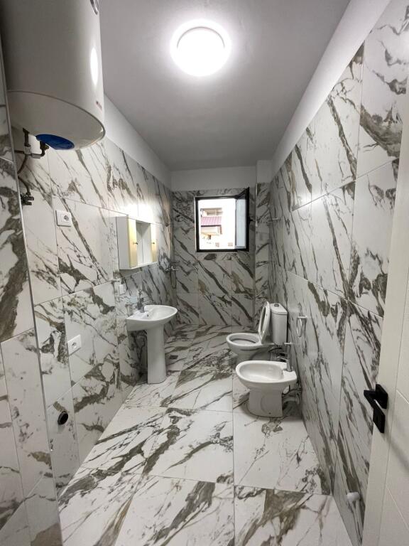 Jepet me qira apartament 2+1 në Kamëz