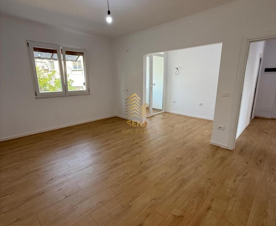 In vendita, Appartamento 2+1+balcone, Ali Demi, 122.000 Euro