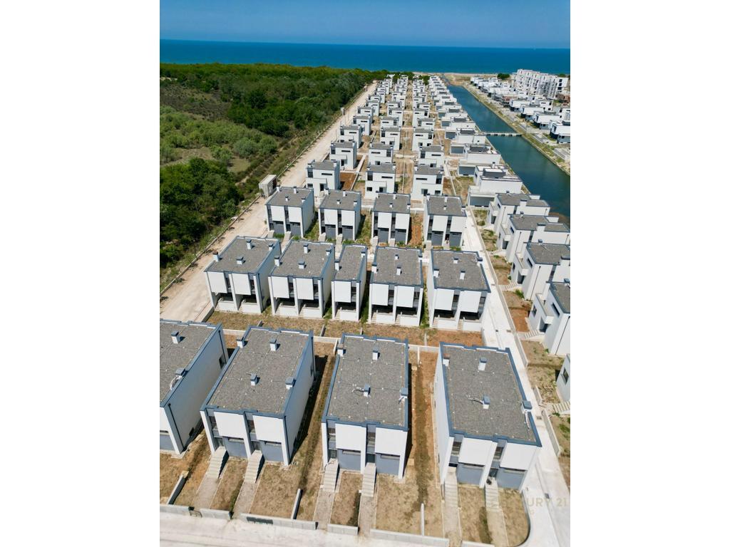 VILE TE TURQUOISE MARINA - GJIRI I LALEZIT!
