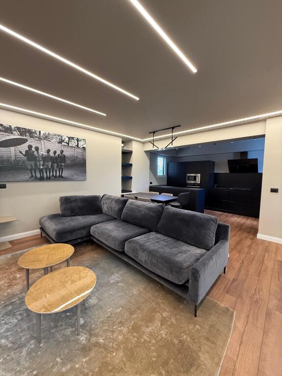 APARTAMENT 3+1 PER SHITJE TE REZIDENCA LONG HILL