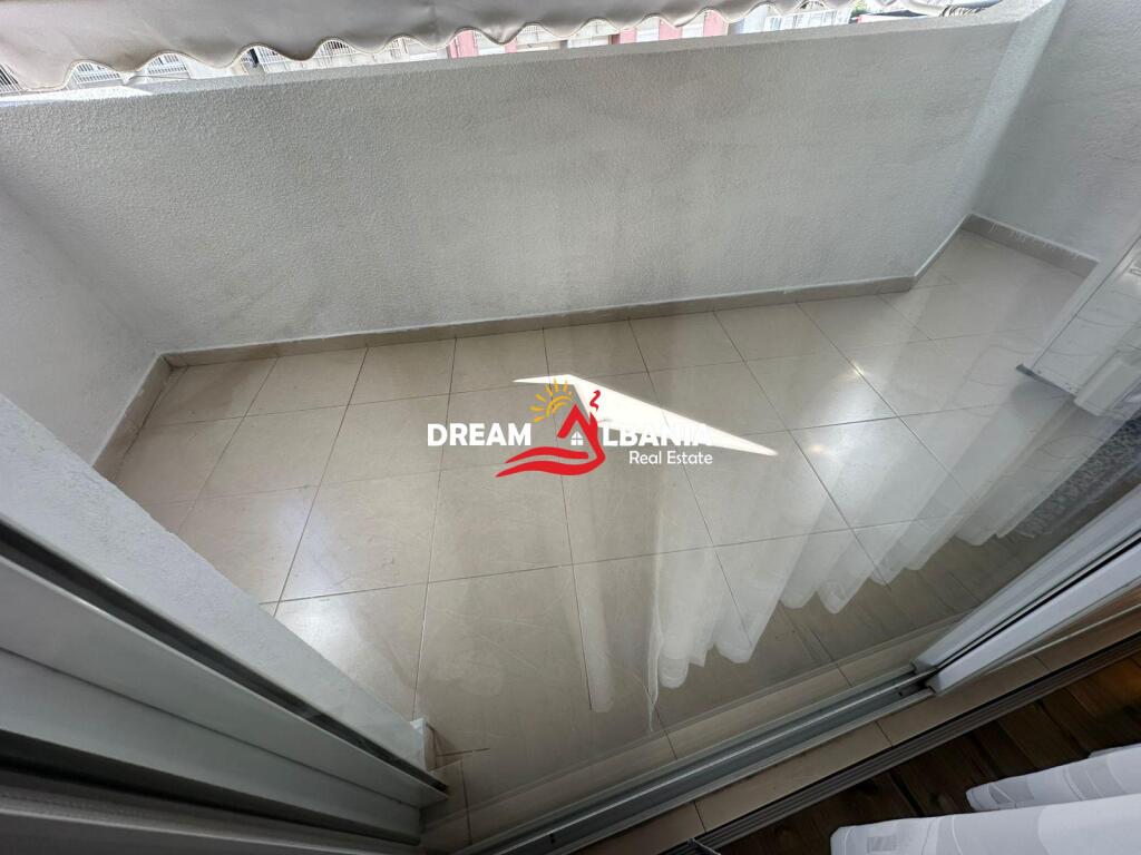 Appartamento 2+1 in affitto presso il complesso 21 Dhjetori Contatto a Tirana (ID 42214230)
