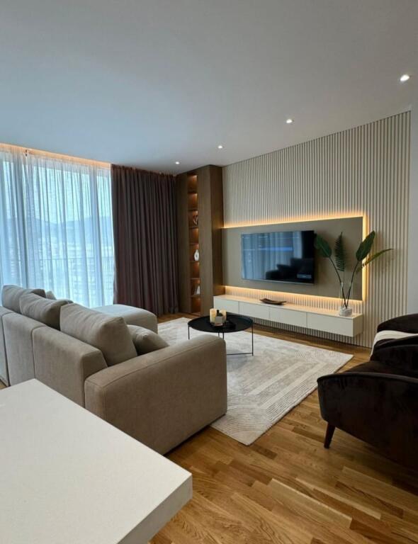 APARTAMENT LUKSOZ 2+1 PËR QERA TEK LAKE VIEW RESIDENCE
