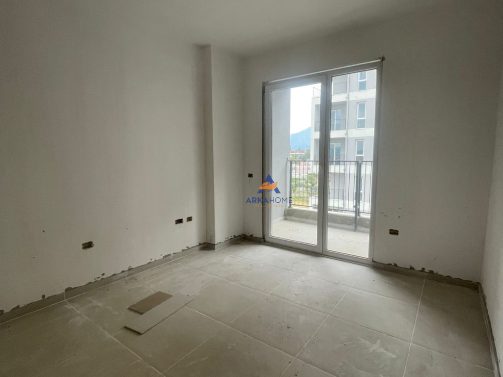 VENDESI APPARTAMENTO 1+1+BALCONE "REZIDENCES UNIVERS CITY" 85.000 EURO.