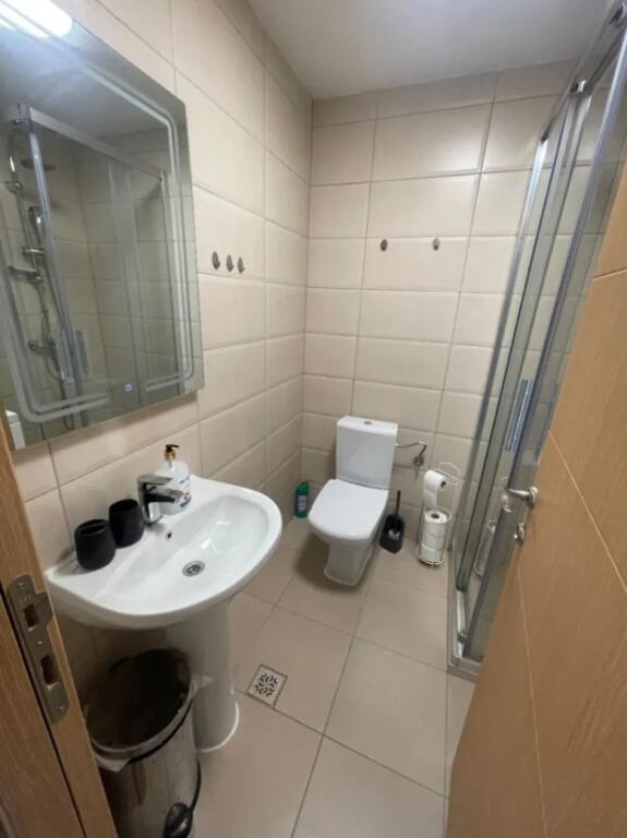 Apartament me qera 2+1 Tek Myslym Shyri (ID B220649) Tirane.
