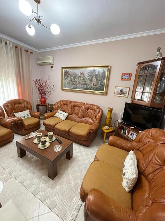Rent Apartment 1+1  📍Myslym Shyri Street, Behind Pjeter Budi school 💶Price 550 euros per month