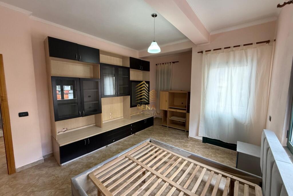 Rent, Apartment, 2+1+2blk, Dibra Street, United School, 450 Euro/Month