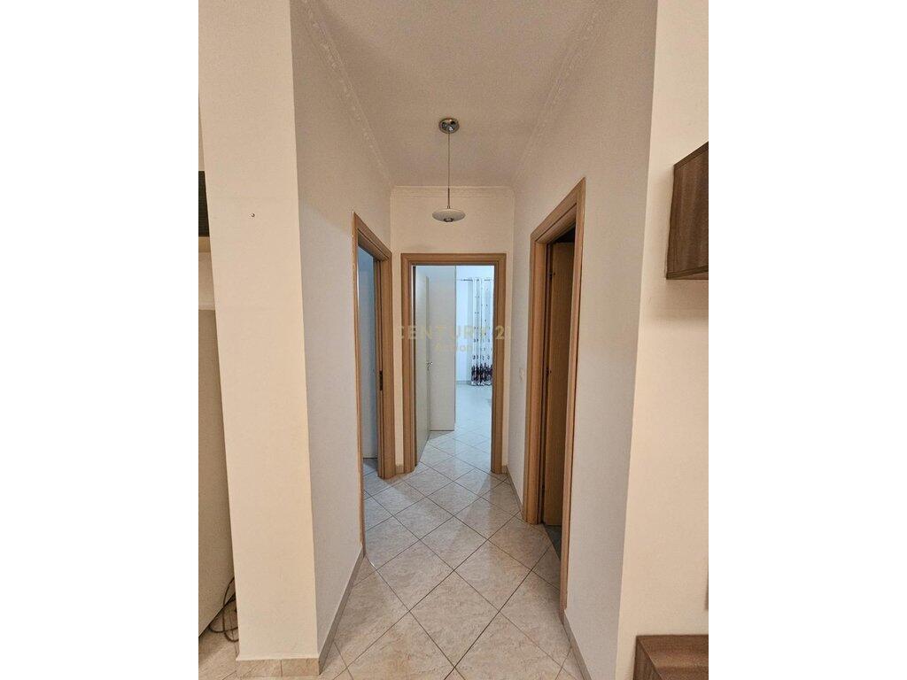 Apartment 2+1 for rent in Shkozë
