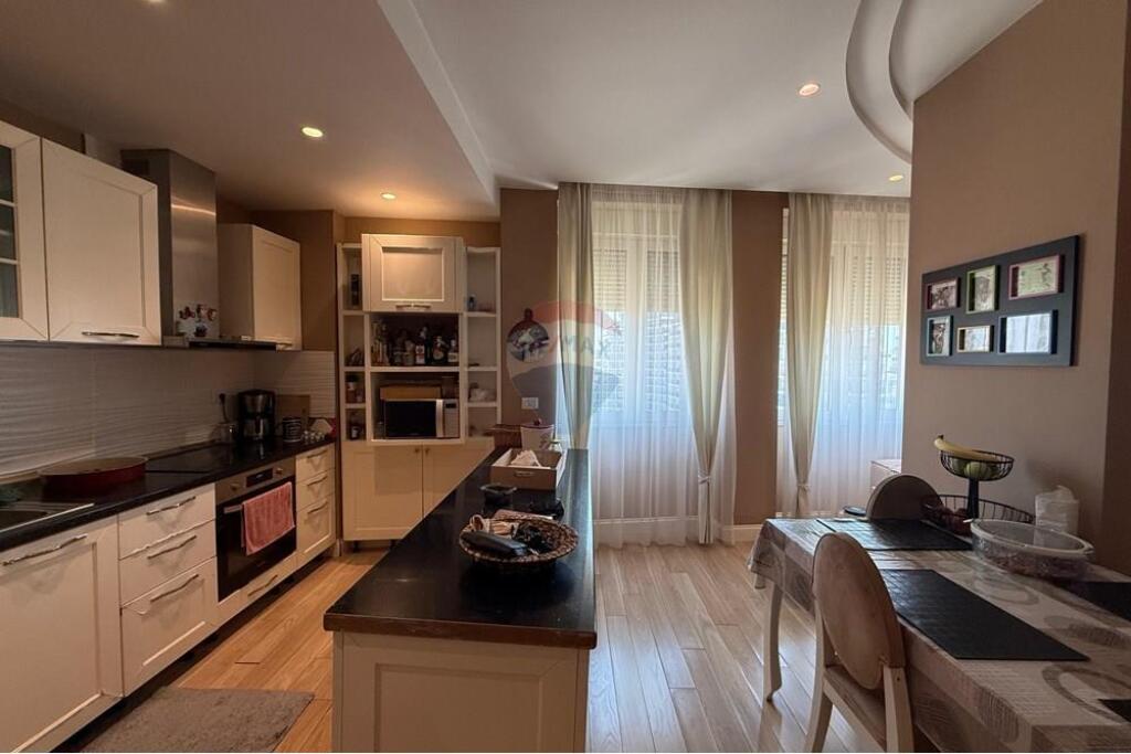Apartament 3+1+Verande per shitje Kop Zoologjik!
