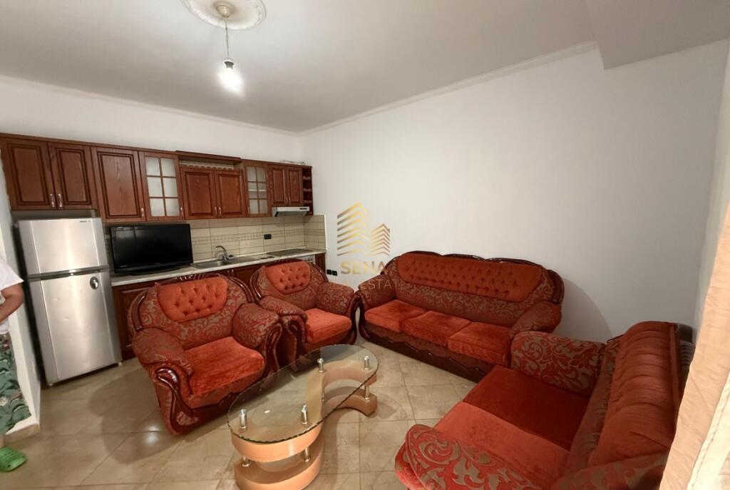Rent, Private Entrance, 2+1, Dibra Street, United School, 400 Euro/Month