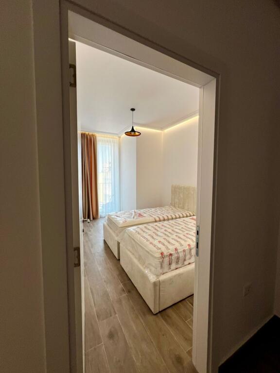 Apartment 2+1 for rent – Rruga Riza Cerova