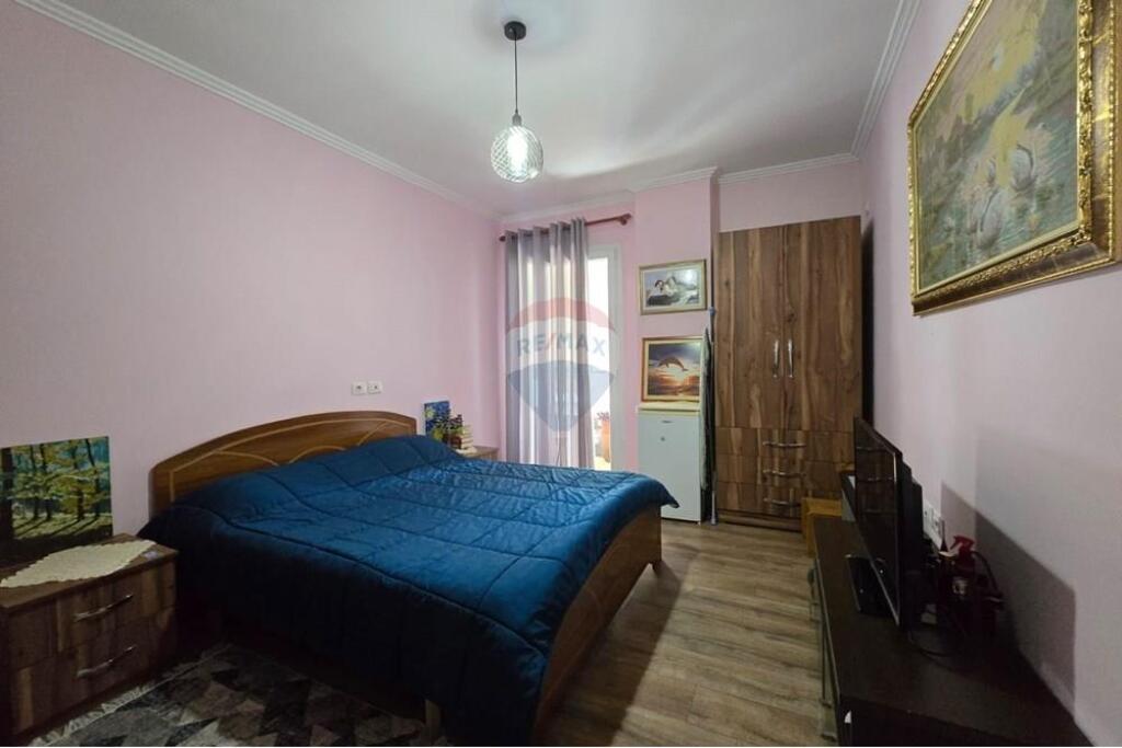 Apartament - Për Shitje - Rruga Sotir Caci, Fresk, Tiranë