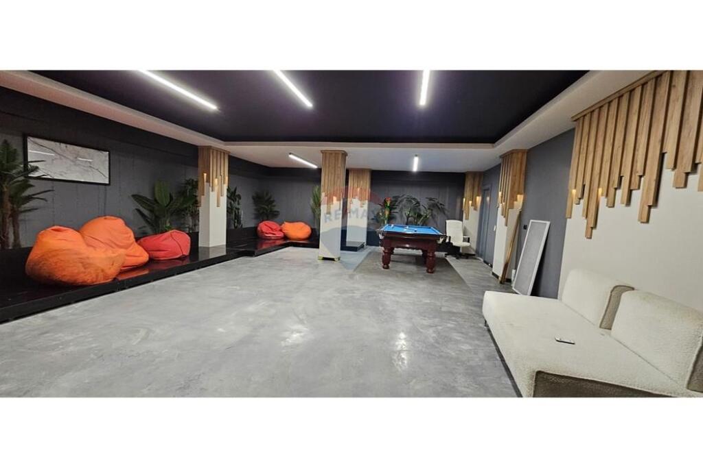 Villa for rent at the Tirana Lake!