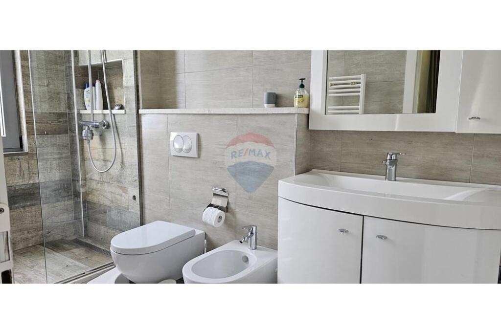 Villa for rent at the Tirana Lake!