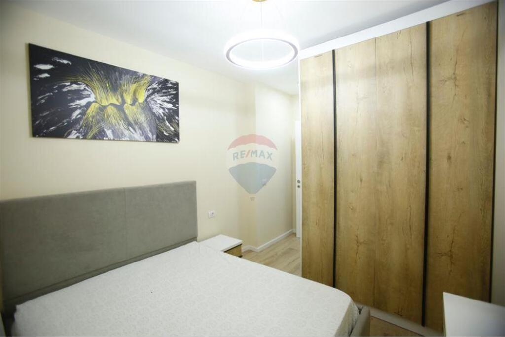 Appartamento 1+1 in vendita a Komuna e Parisit!