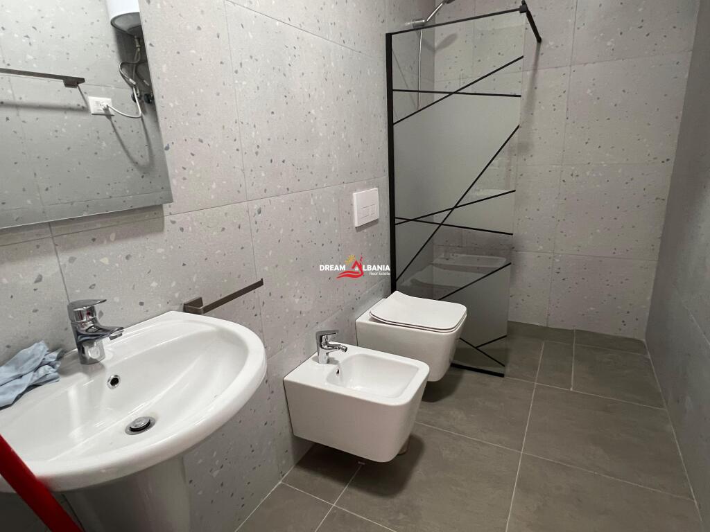 Apartment 2+1+2+veranda for rent on Bulevardi i Ri near Kompleksi Marga (ID 42215323)