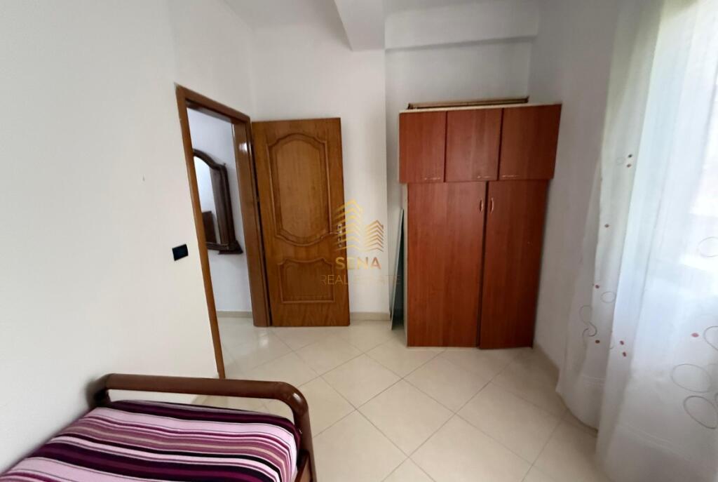 Rent, Apartment, 2+1+balcony, Dibra Street, United School, 500 Euro/Month