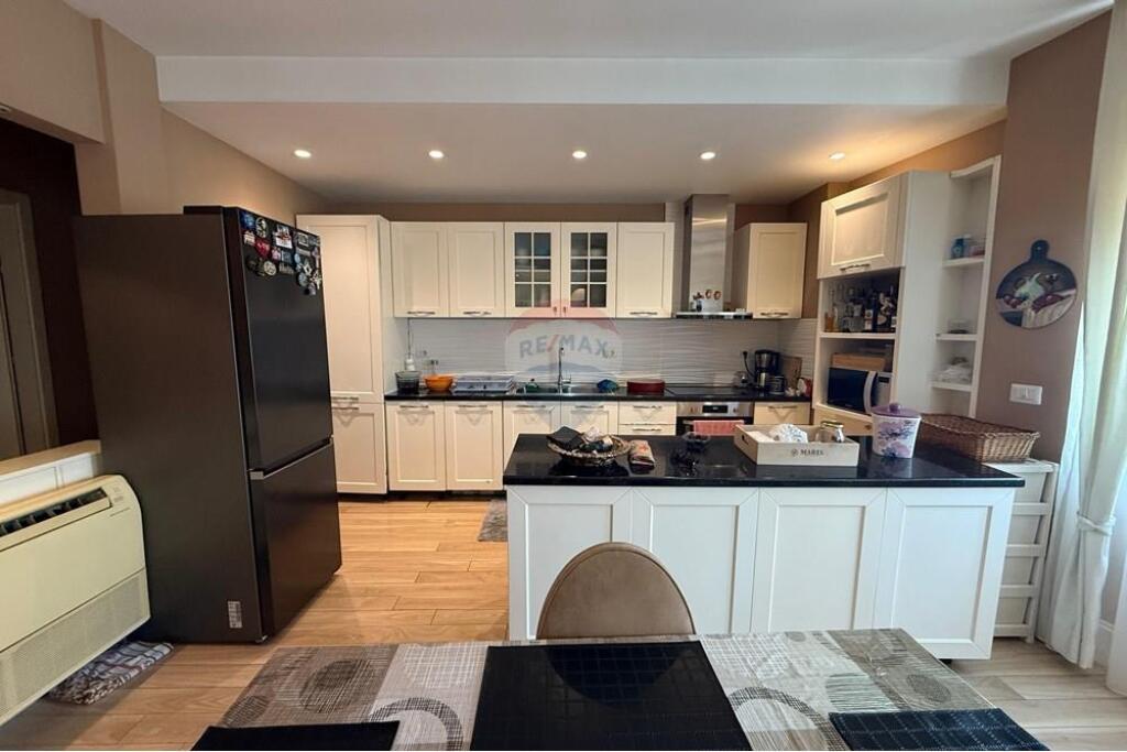 Apartament 3+1+Verande per shitje Kop Zoologjik!
